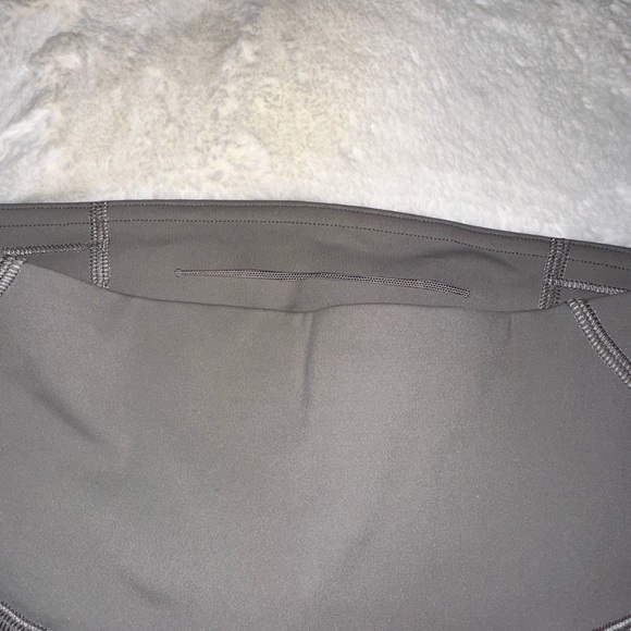 lululemon base pace reflective leggings 25” - Picture 4 of 6